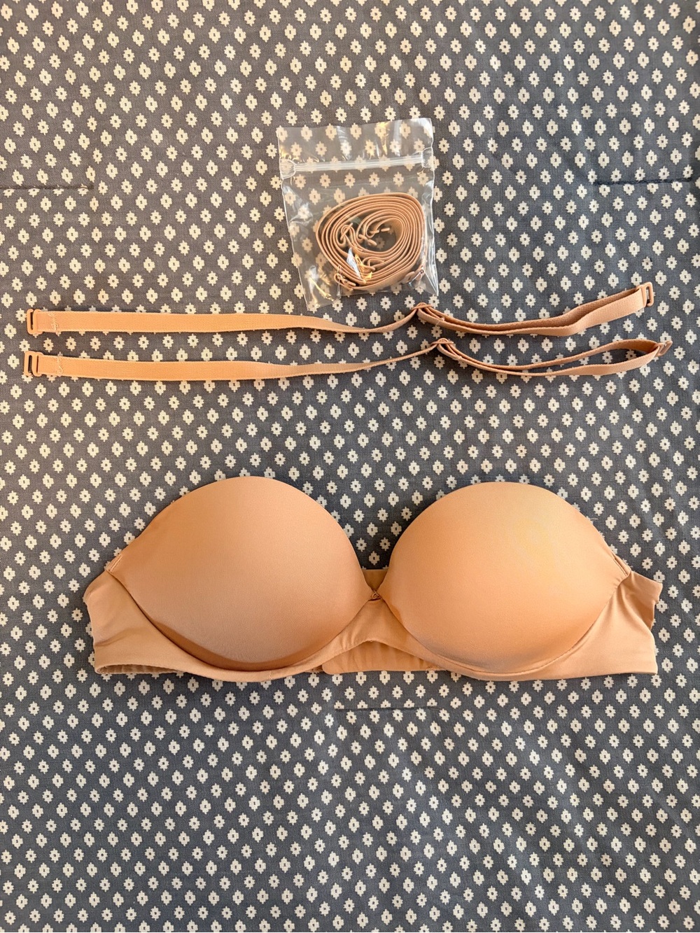 SKIMS Ultimate Strapless Push-Up Bra Clay 32A